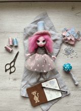 Rosa - Pixie — handmade love and heart guardian art piece by Duendes del Uruguay, view 6