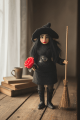 Amy — handmade protection guardian art piece by Duendes del Uruguay, view 8
