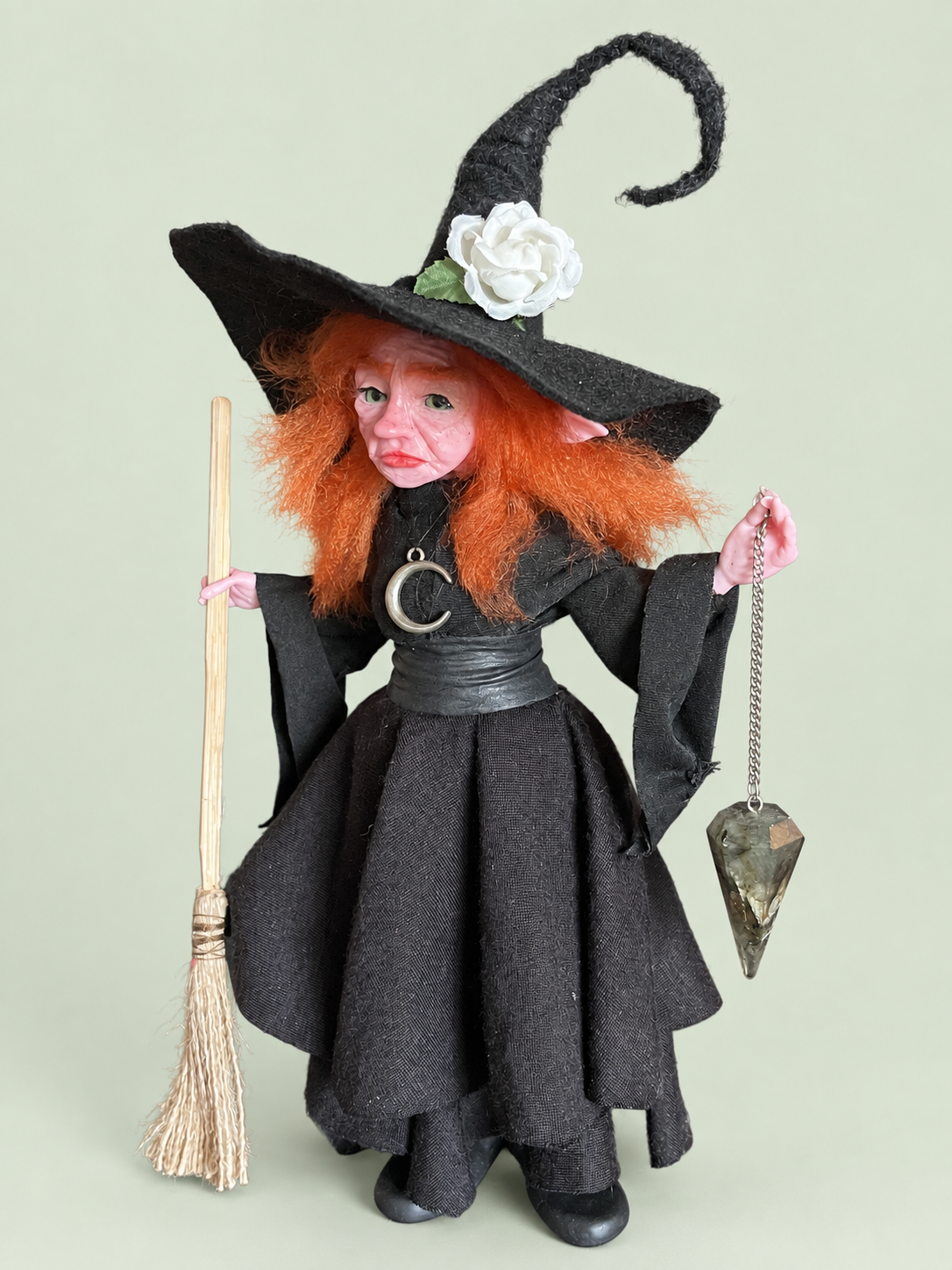 Endora — Side view