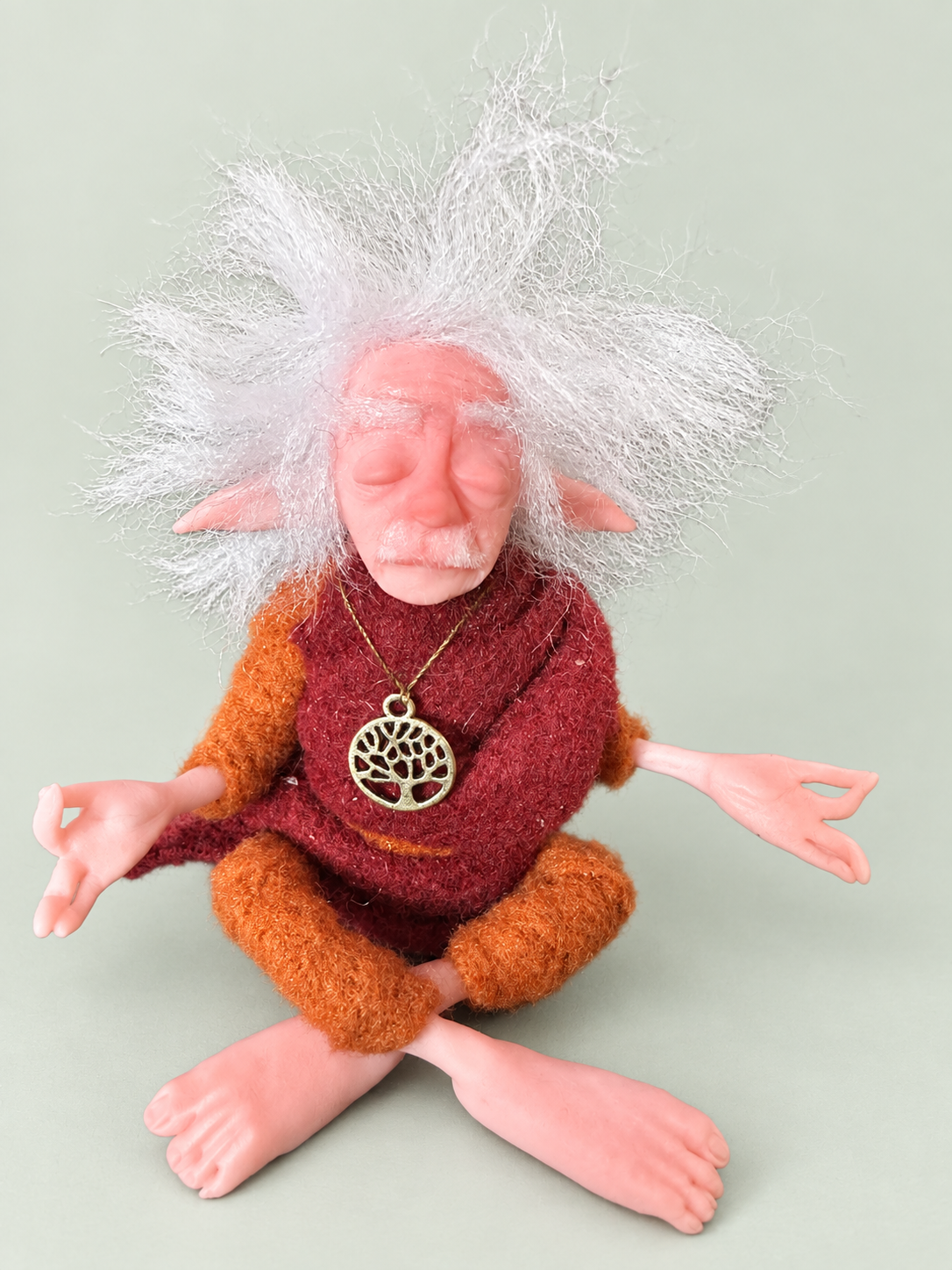 01 · Meditator · detail