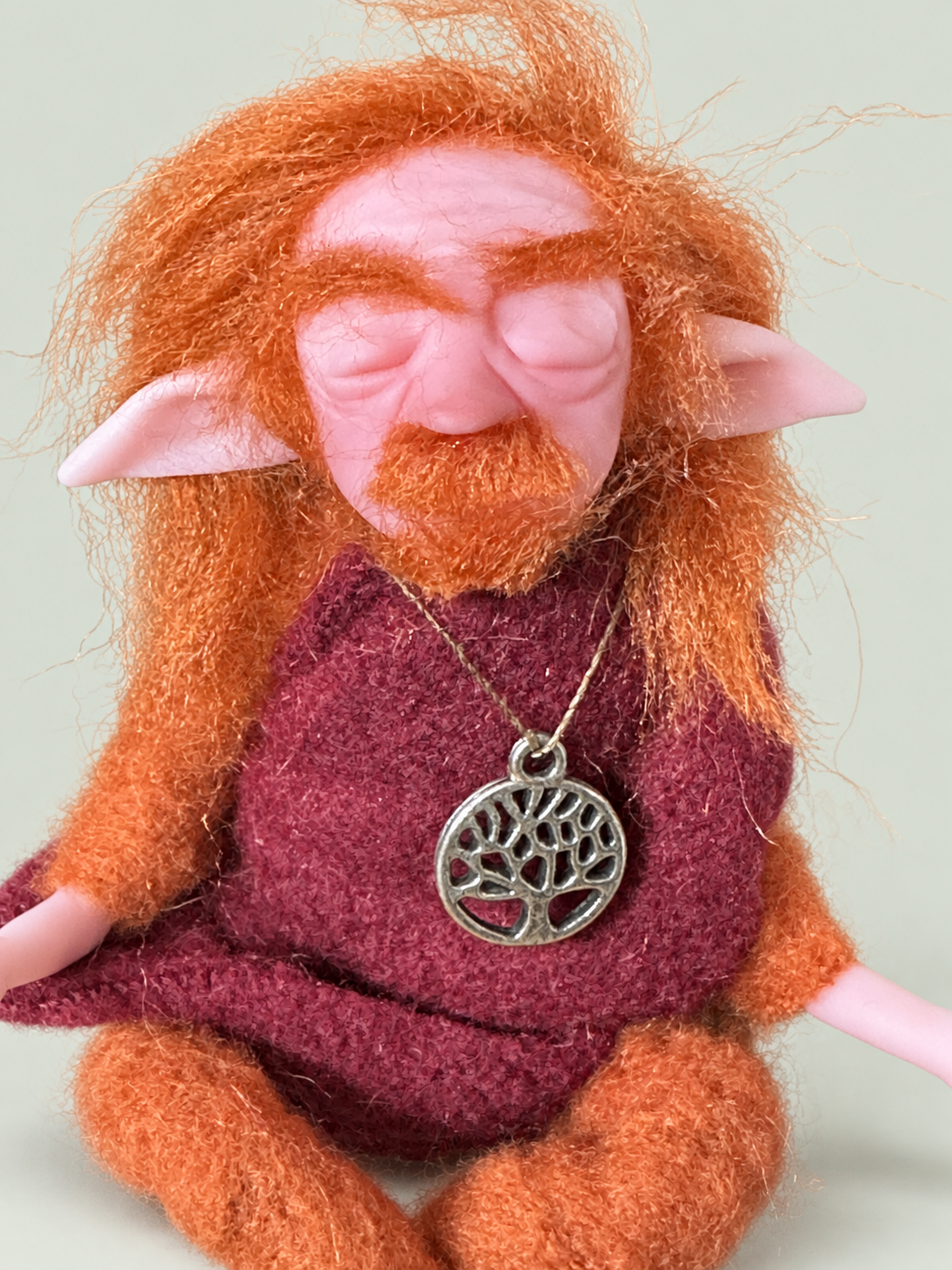 09 · Meditator · detail