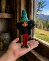 Naeris handmade Pixie, side view