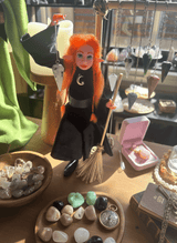 Freya — handmade spirituality guardian art piece by Duendes del Uruguay, view 2