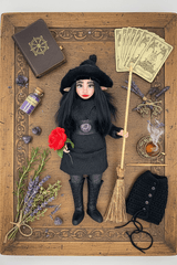Amy — handmade protection guardian art piece by Duendes del Uruguay, view 4