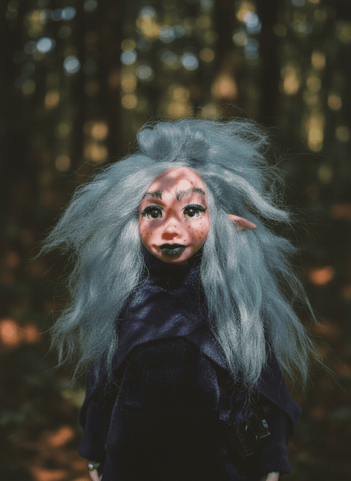 Bruma — handmade anxiety and mental health guardian art piece by Duendes del Uruguay, view 2